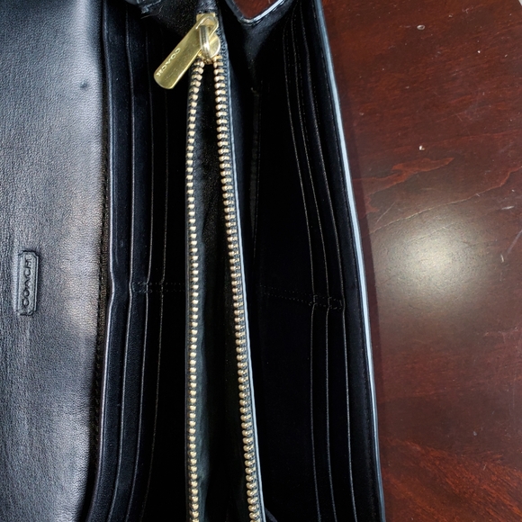 Coach Soft Leather Wallet with card slot on back - Picture 12 of 13